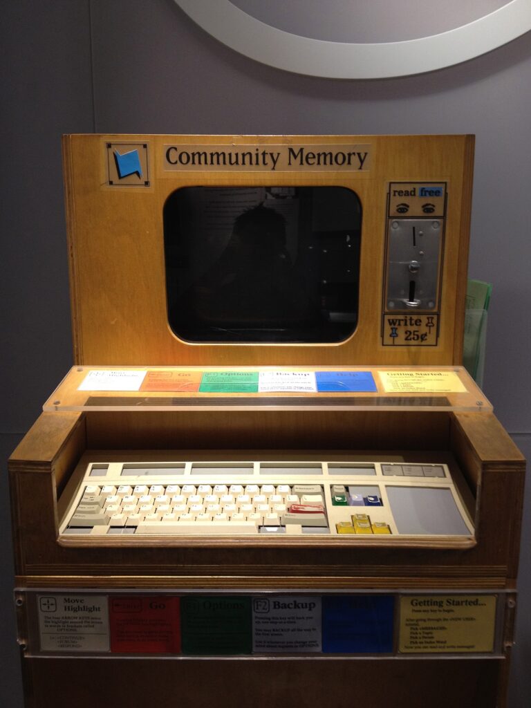 Un terminal du Community Memory