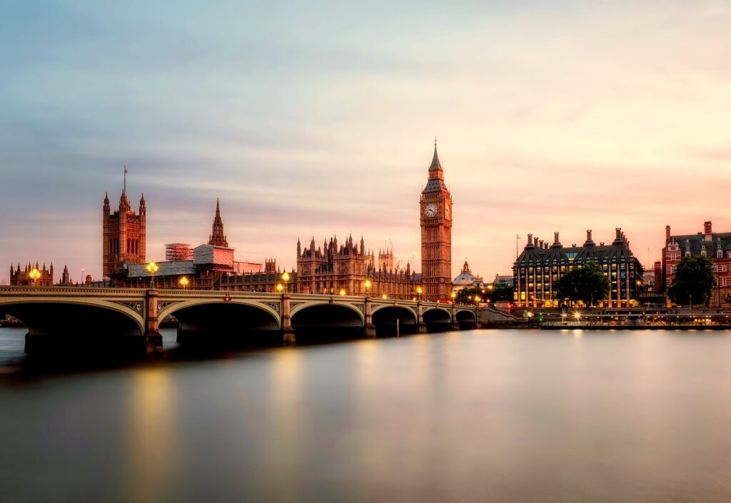 La tour horloge du palais de Westminster