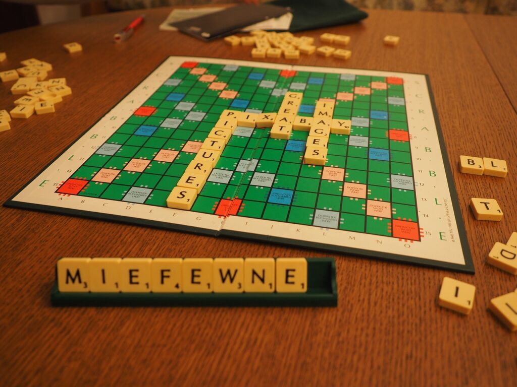 Un plateau de Scrabble